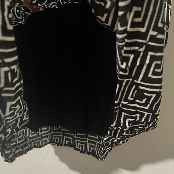 DressāembroideredĀ midiāsizeāSāorangeāblackāprint - Picture 3 of 7